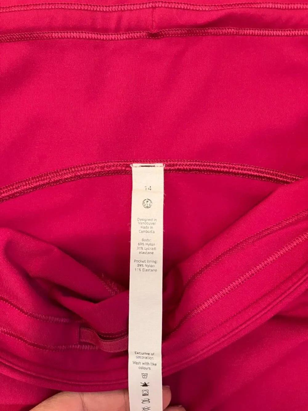 Lululemon Magenta Leggings | Size 14 | Side Pockets | Reflective Detail